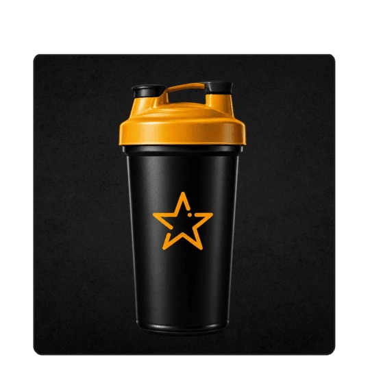 Coqueteleira preta com tampa laranja e a marca Passe de Batalha.